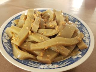 芥末花生芝麻酱绿豆浑浆凉粉的做法