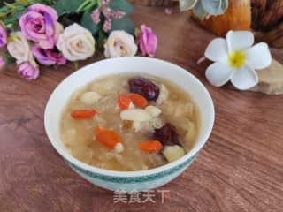 红枣百合莲子银耳羹的做法步骤：6