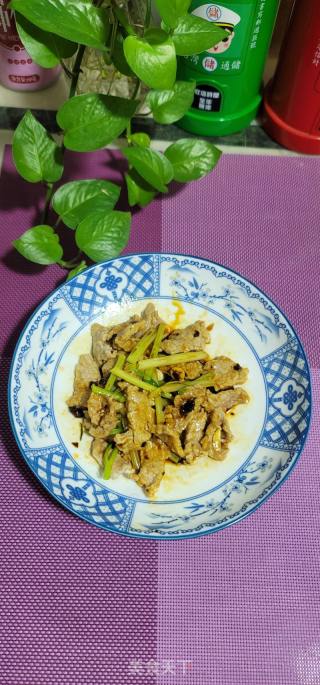 芹菜拌肉片的做法