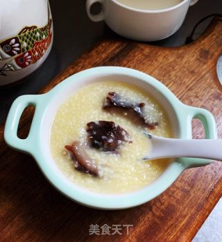 海参小米粥的做法