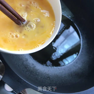 西葫芦炒鸡蛋的做法步骤：3