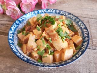 五花肉烧豆腐的做法