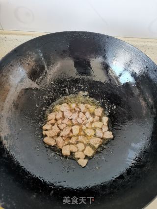 蒜苔炒肉的做法步骤：3