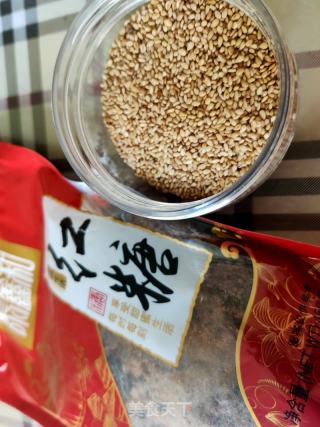 杂粮红糖芝麻烧饼的做法步骤：4
