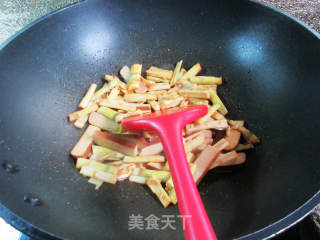 鸡蛋干炒野山笋的做法步骤：12