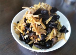 黄花菜黑木耳炒肉丝的做法步骤：7