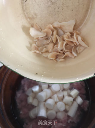 百合淮山肉末汤的做法步骤：6