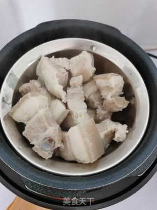 排骨烧白菜的做法步骤：2