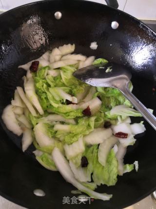 酸辣白菜的做法步骤：4