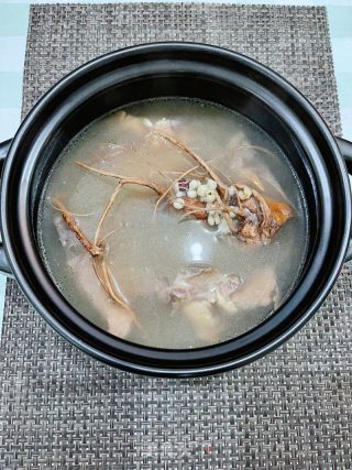 五指毛桃芡实薏米龙骨汤的做法步骤：10