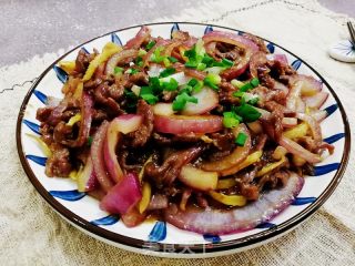 3分钟快手菜，洋葱爆炒牛肉丝