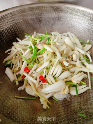 野荞头炒鸡蛋的做法步骤：9