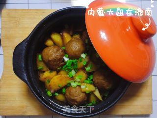 撒尿牛丸土豆煲的做法步骤：8