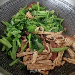 苔菜炒腐竹的做法步骤：15