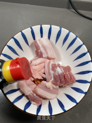 粉蒸肉肉香浓郁的做法步骤：3