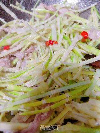 小竹笋炒肉的做法步骤：10