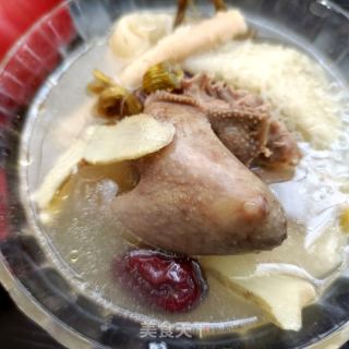 沙参玉竹鸽子汤的做法步骤：9