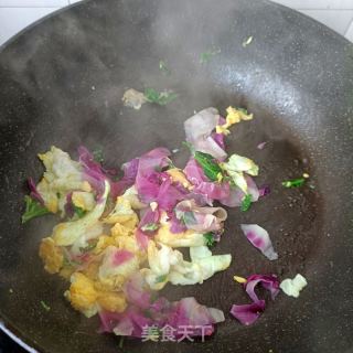 三色牡丹花瓣炒鸡蛋的做法步骤：11