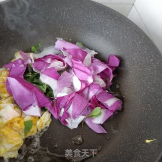 三色牡丹花瓣炒鸡蛋的做法步骤：10