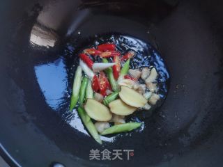 孜然肉丝鱿鱼的做法步骤：5
