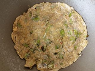 花椒叶黑全麦鸡蛋煎饼的做法步骤：8