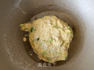 花椒叶黑全麦鸡蛋煎饼的做法步骤：5