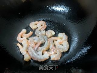 西蓝花炒虾仁的做法步骤：5