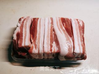 五花酱肉的做法步骤：1