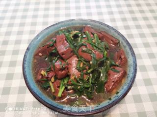 韭菜猪红的做法步骤：8