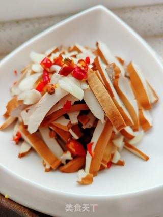 炒豆干的做法步骤：1
