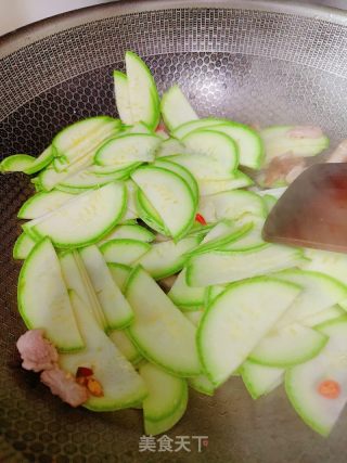炒西葫芦的做法步骤：6