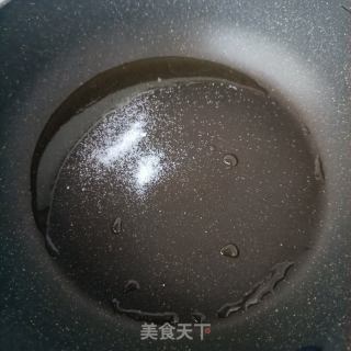 肉丝炒构树穗的做法步骤：6