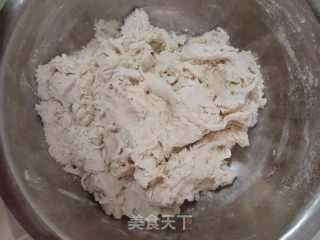 鹌鹑蛋肉包的做法步骤：1