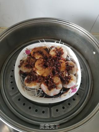 蒜蓉粉丝蒸虾的做法步骤：9