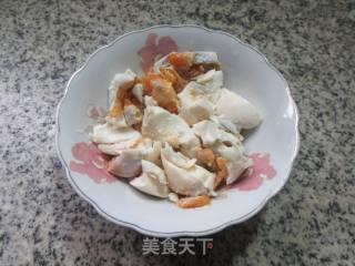 咸鸭蛋炒苦瓜的做法步骤：2