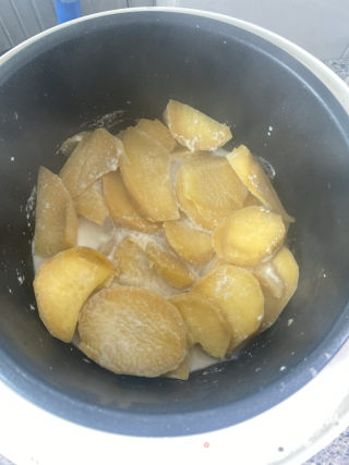奶香红薯饼的做法步骤：3