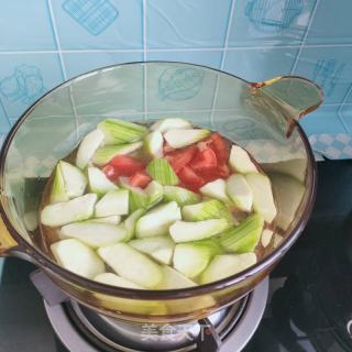 丝瓜酥肉汤的做法步骤：7
