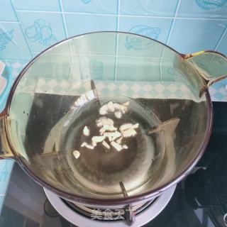 丝瓜酥肉汤的做法步骤：6