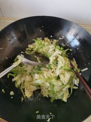 尖椒炒洋白菜的做法步骤：4