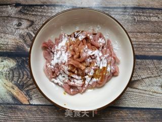 蒜苔木耳炒肉丝的做法步骤：6