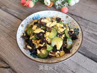 黑木耳黄瓜炒鸡蛋的做法步骤：10
