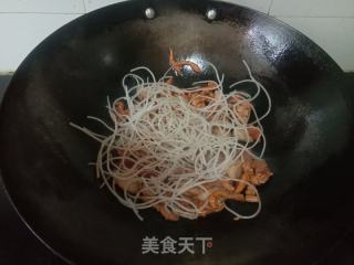 芹菜肉丝炒粉条的做法步骤：4