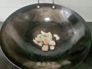 芹菜肉丝炒粉条的做法步骤：2