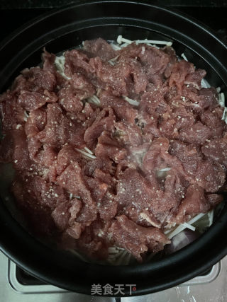 金针菇牛肉煲的做法步骤：9