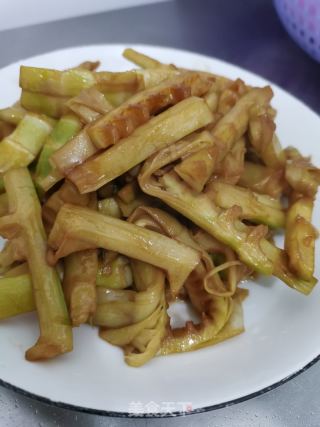 油焖春笋的做法步骤：8