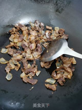 腊肉炒春笋的做法步骤：5