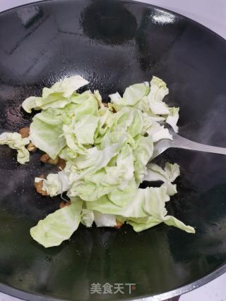 包菜炒肉的做法步骤：6