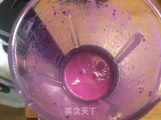 火龙果麻薯软欧包的做法步骤：1