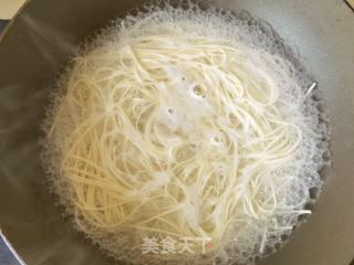 香椿汤面的做法步骤：8
