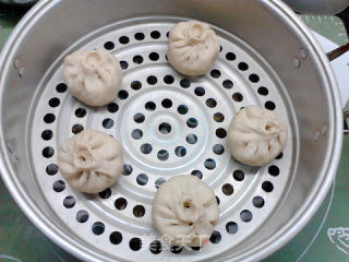 酱香菜干腊肉莜面包子的做法步骤：19
